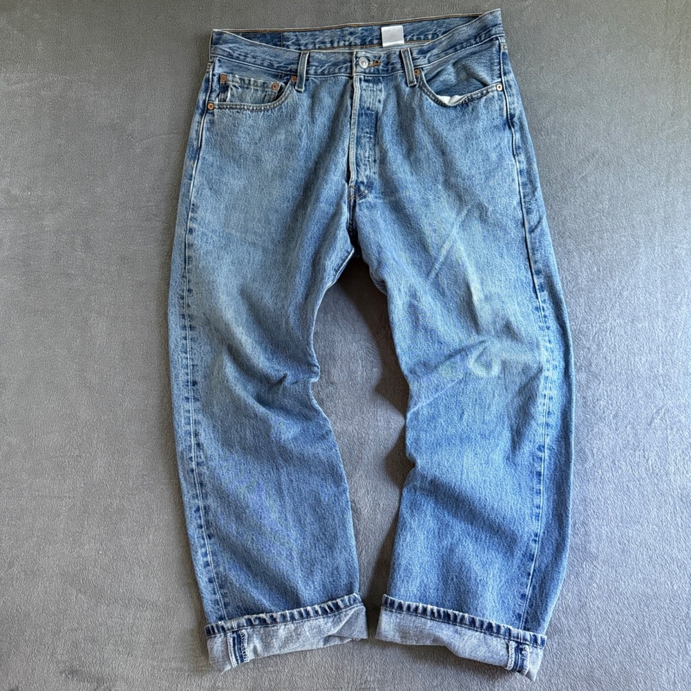 Vintage Levi's 501 Original Fit Jeans 36x30 Blue Light Wash Y2K Button Fly Denim